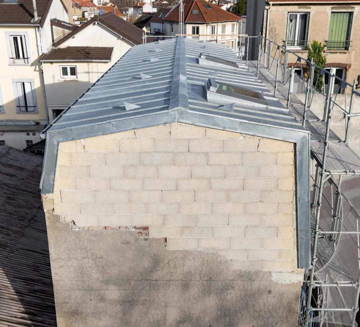 Pose de toit et zinguerie
